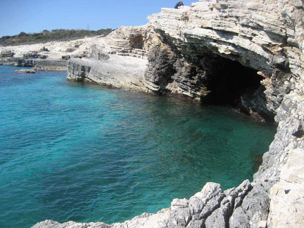 Rustic House With Private Swimming Pool Βίλα Πούλα Εξωτερικό φωτογραφία